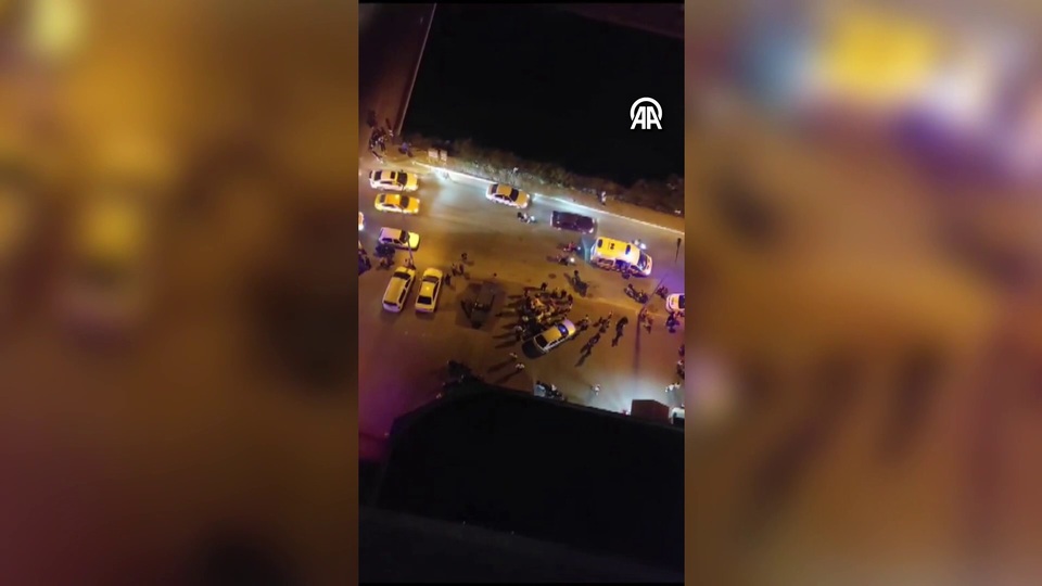 "Halay başı" olmak için birbirlerine saldırdılar!