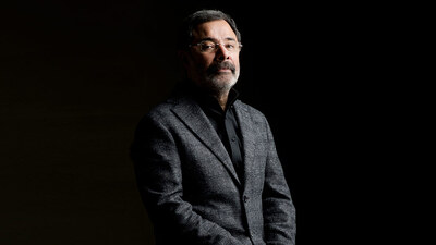 Adalı yazarlar okurlarıyla buluşuyor