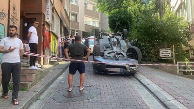 Beşiktaş'ta feci kaza! Sokakta takla attı