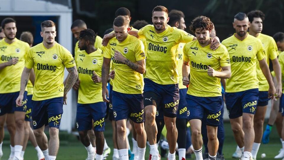 Fenerbahçe'nin kadrosunda 2 değişiklik!
