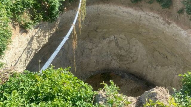 Konya'da obruk oluştu: Çapı 20, derinliği 15 metre