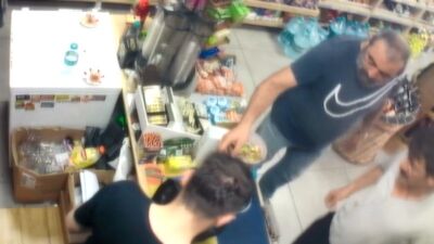 Arkadaş cinayeti! Boynundan bıçakladı