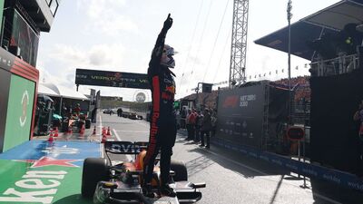 Hollanda'da 'pole' pozisyonu Verstappen'in