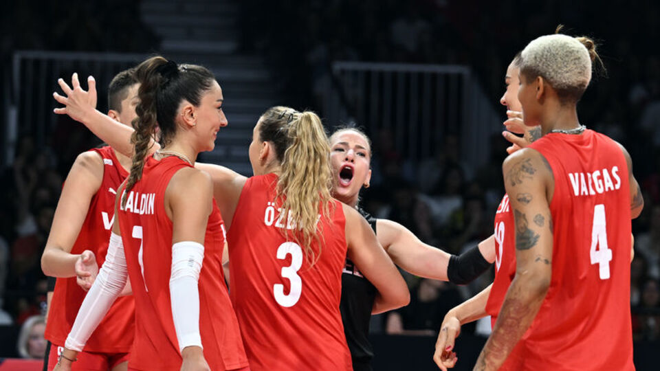 Filenin Sultanları çeyrek finalde!