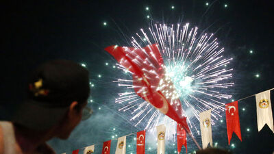 100'üncü yıl marşı ilk kez...