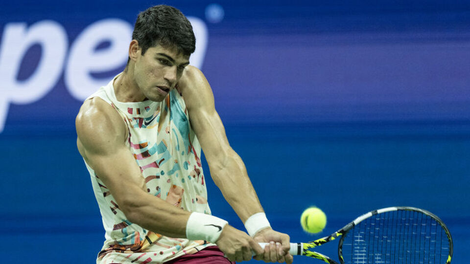 Carlos Alcaraz, ikinci tura yükseldi!