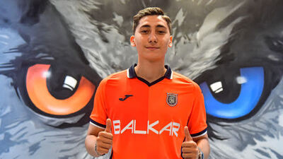 Emirhan İlkhan resmen Başakşehir'de