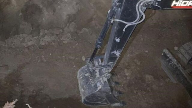Kaçak kazı yaparken yakalandılar