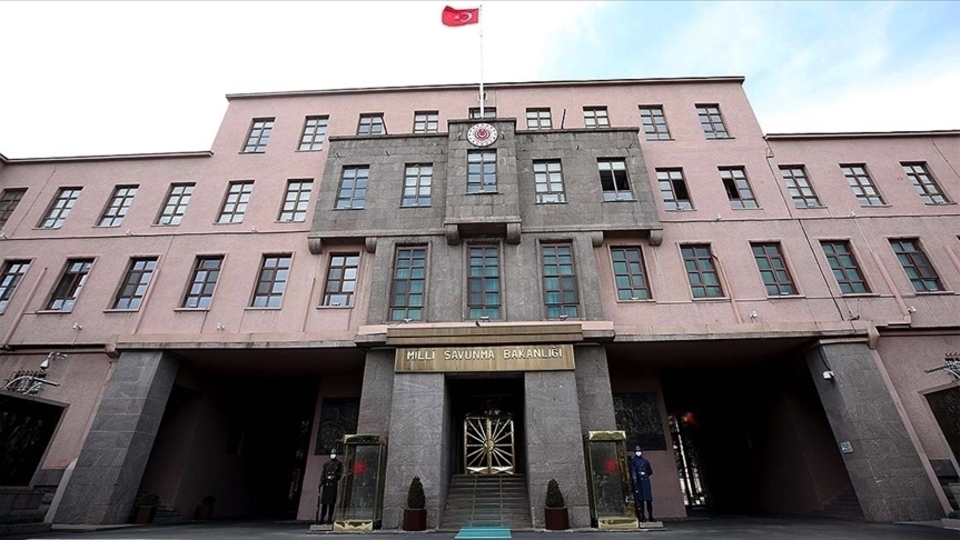 MSB: 2 PKK'lı terörist teslim oldu