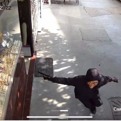 İstanbul'da yaşandı! Dali maskeli soygun!