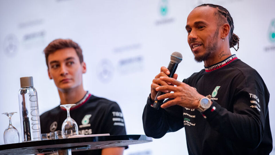 Hamilton ve Russell'a yeni sözleşme