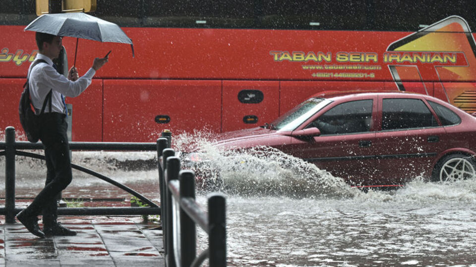Sıcak hava ve sağanak yağmur uyarısı