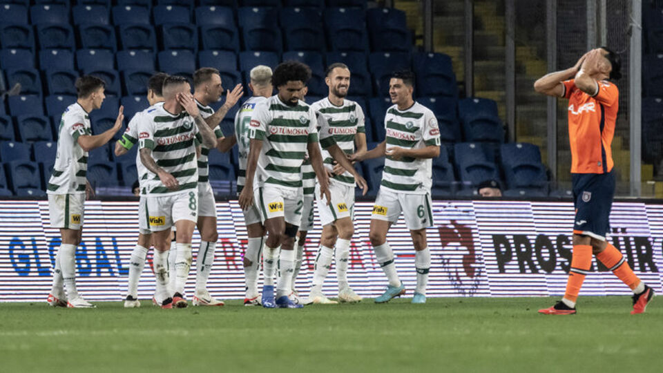 Başakşehir'e bir darbe de Konya'dan!