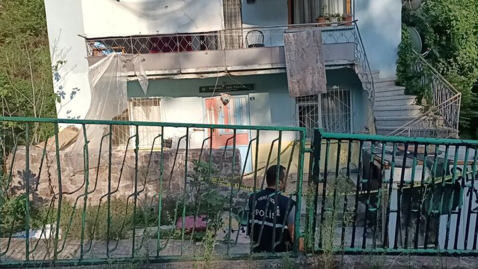 Bahçede oturan kadın vurulmuştu! Fail en yakını çıktı!