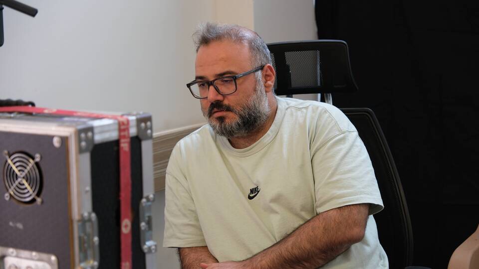 Acı haberi film setinde aldı