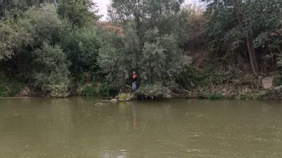 Kayıp elektrik teknisyeni çay kenarında ölü bulundu