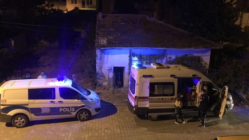 Yaşlı adam evinde ölü bulundu