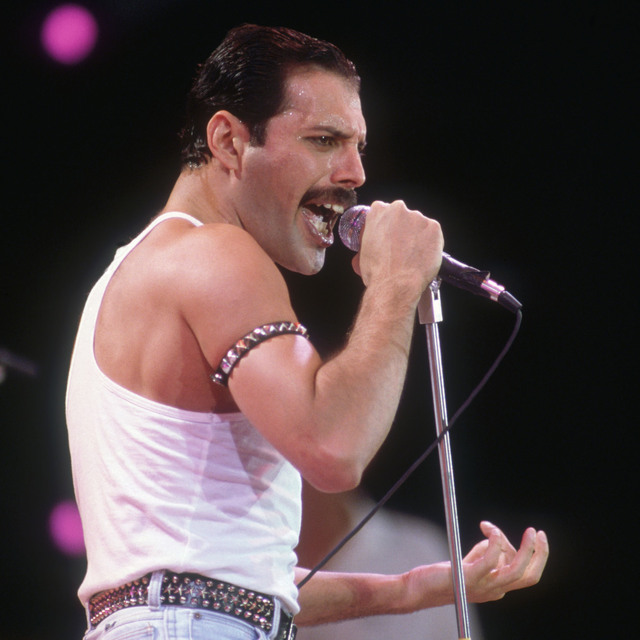  3 anısına milyon dolarlar verildi