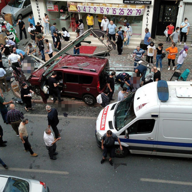  Beyoğlu'nda durağa dalıp 2 kişinin ölümüne sebep olmuştu! Cezası belli oldu!