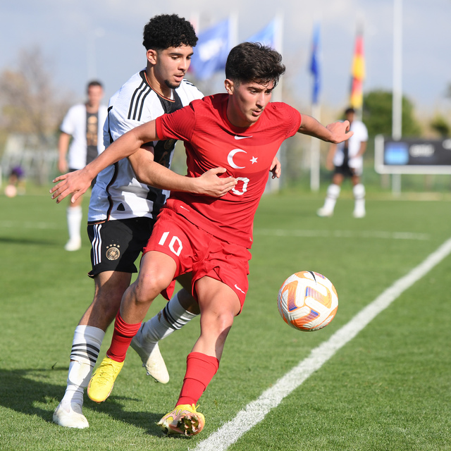  İşte Cimbom'un yeni transferi!