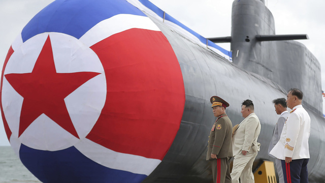  Kuzey Kore, ilk taktik nükleer denizaltısını tanıttı