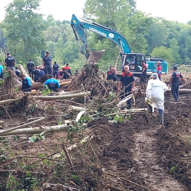  Endişeye yol açan ani sel açıklaması!