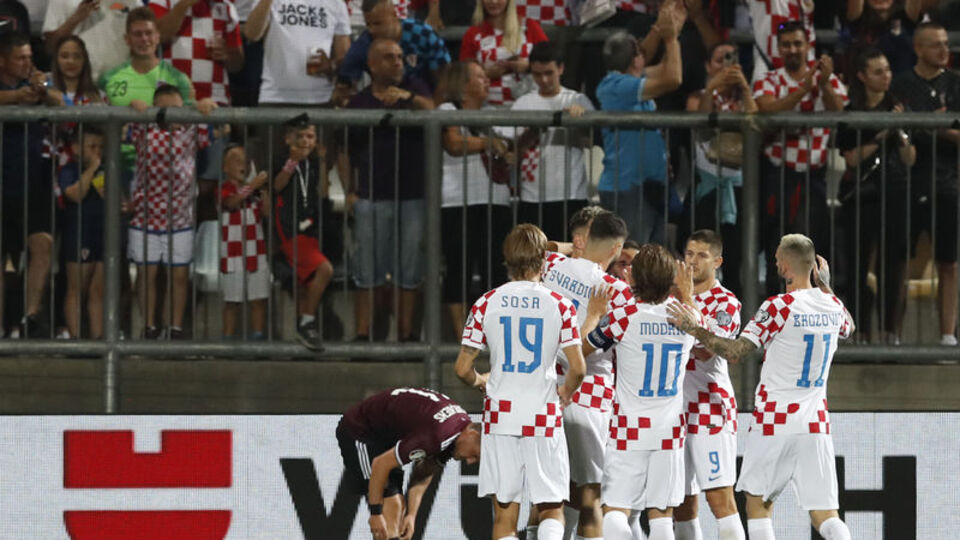 Hırvatistan, Letonya'yı farklı geçti