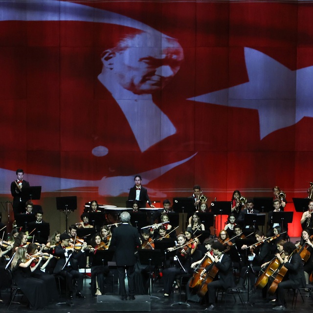 Sabancı Topluluğu'ndan Cumhuriyet kutlaması