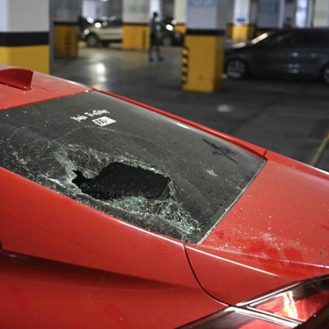 İSPARK'ın kapalı otoparkında araçlara zarar verildi