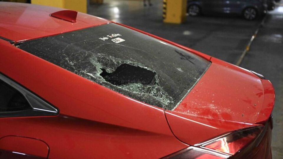 İSPARK'ın kapalı otoparkında araçlara zarar verildi