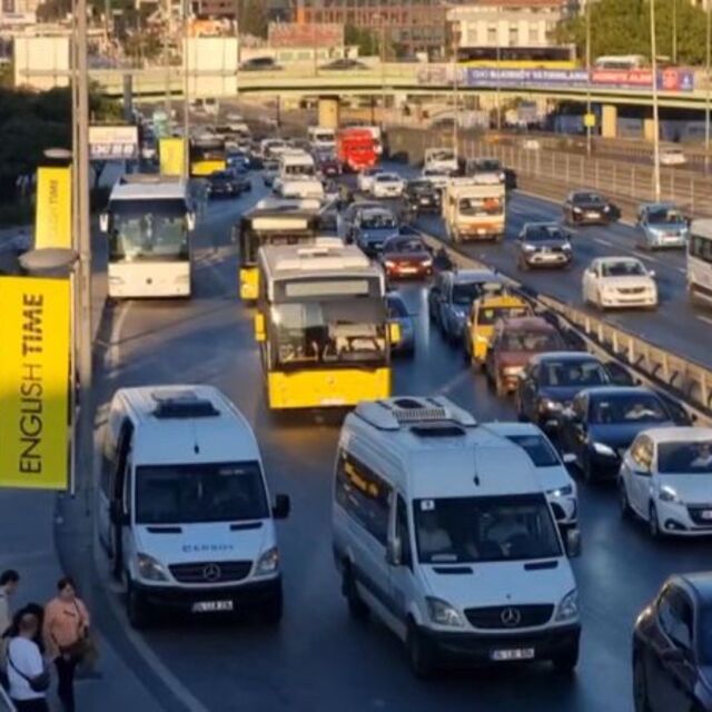 İstanbul'da okul trafiği