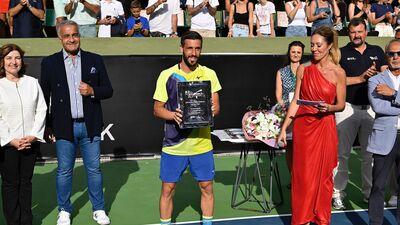 Şampiyon Damir Dzumhur