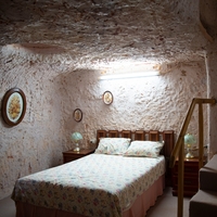 Yerin altında yaşıyorlar!