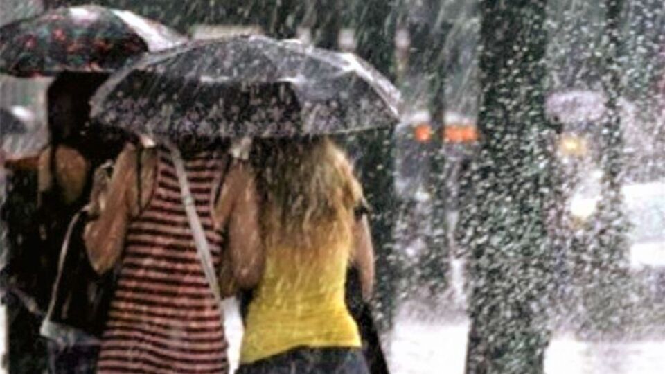 Meteoroloji saat verip uyardı! İki bölgede şiddetli sağanak!