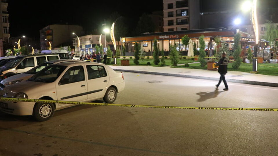 Burdur'da silahlı kavga: 1'i ağır 4 yaralı