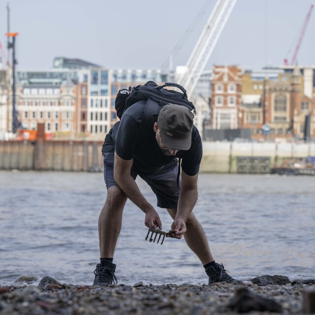  18. yüzyıldan bu yana süren gelenek... Nehirden 'hazine' çıkarıyorlar!