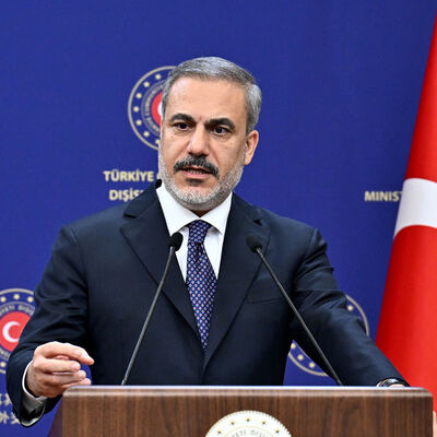 Fidan, AB Komiseri Varhelyi ile görüştü