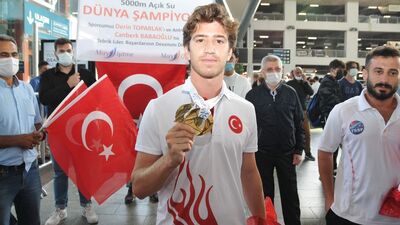 Milli yüzücüden gümüş madalya