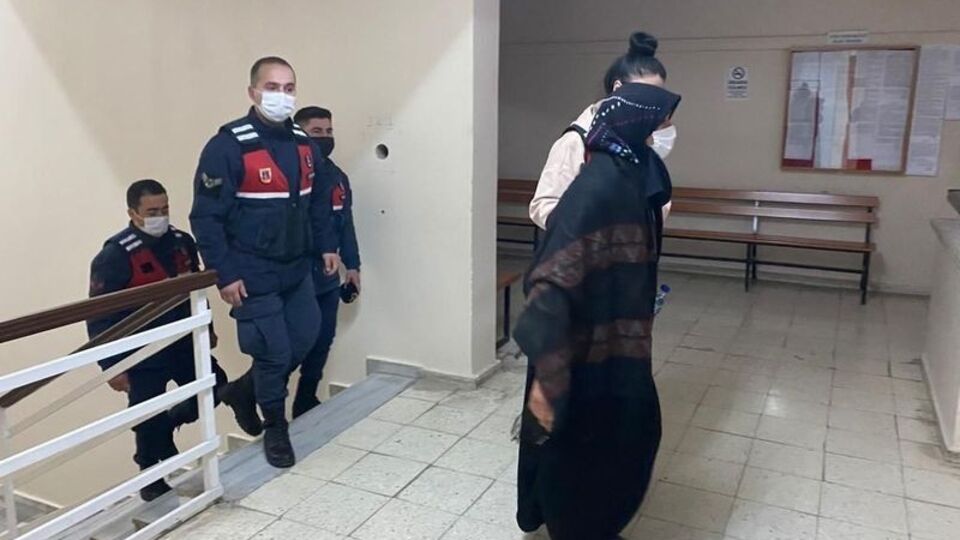 Eşini öldürüp dereye atan kadının cezası belli oldu!