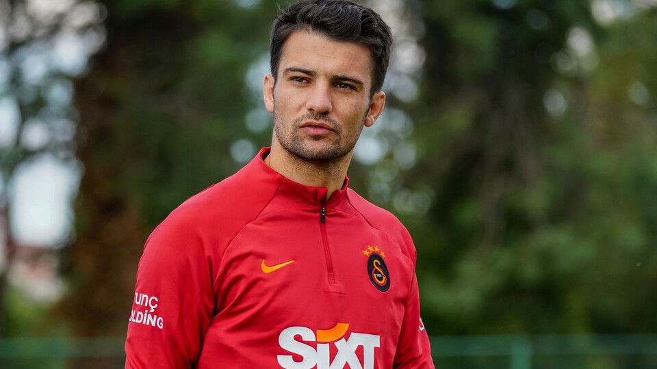 Galatasaray ayrılığı açıkladı!