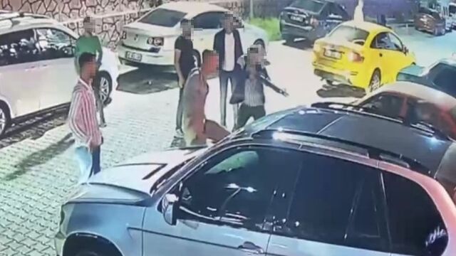  Yanlışlıkla ağabeyini öldürdü! O anlar kamerada