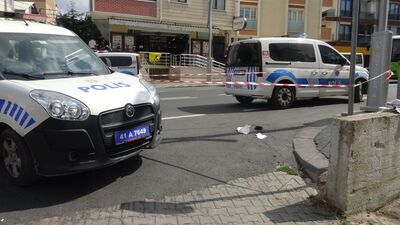 23 yıllık eşini bıçakla öldürdü!