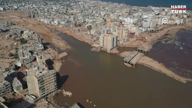  Libya'daki afetin boyutu havadan görüntülendi!