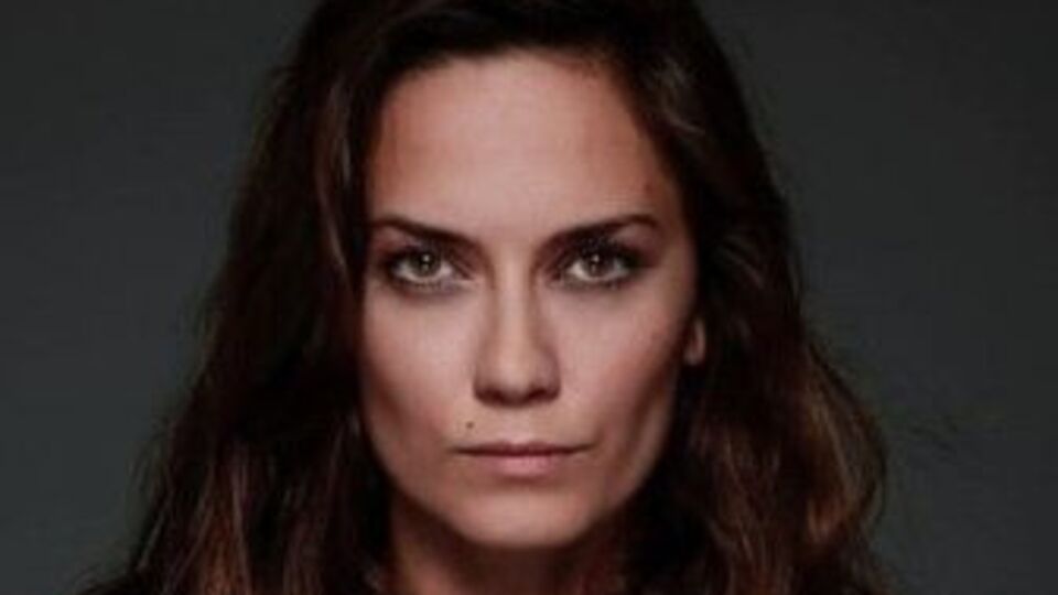 Oyuncu Merve Kayaalp intihar etti