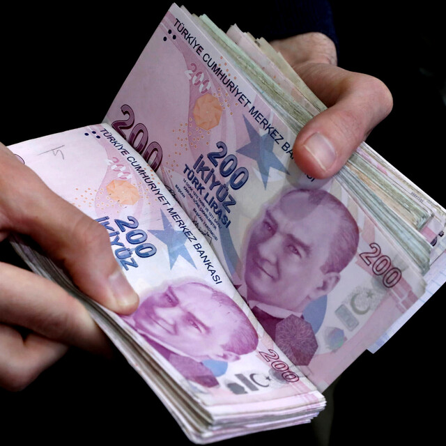 İşçi ücretini bankadan ödemek zorunlu