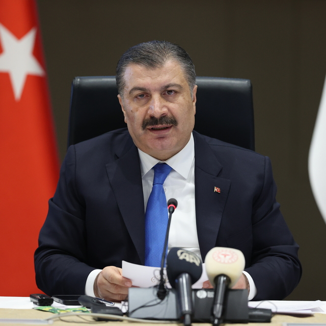 Bakan Koca: (Eris) Endişe edilecek bir şey yok