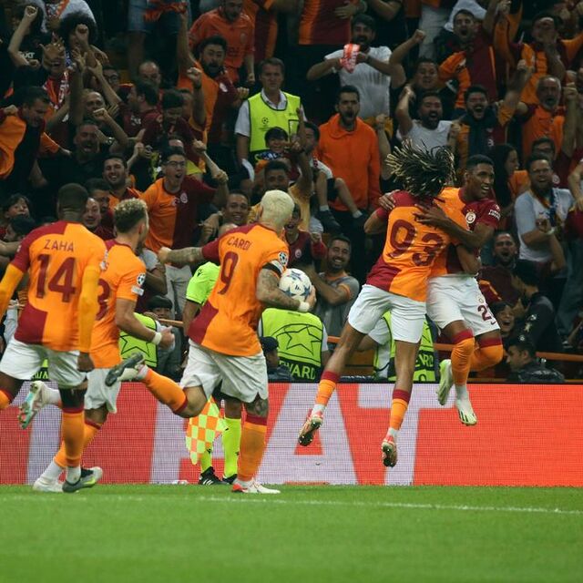  Galatasaray 2 dakikada geri döndü!