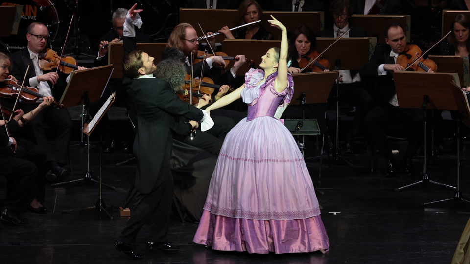 İş Sanat yeni sezonda yine dopdolu