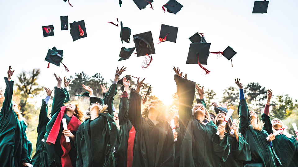 Hasta Bakımı bölümü nedir, mezunları ne iş yapar ve nerelerde çalışır?