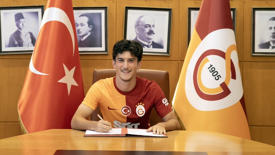Galatasaray transferi resmen açıkladı